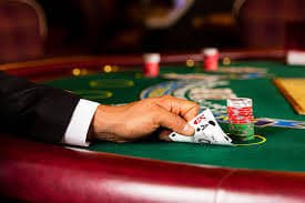 77723 apk Poker ke live tables hamari lobby mein